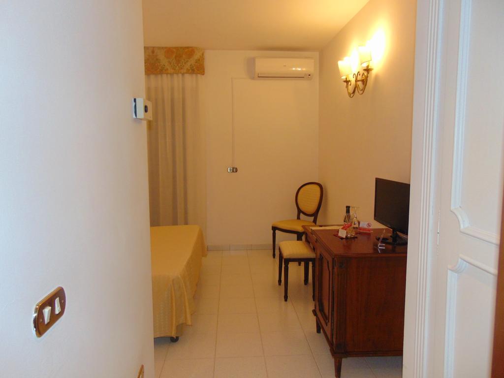 Hotel Calla' Policoro Exterior foto
